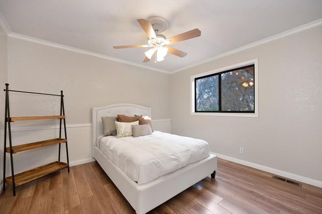 22901 Sunset Ridge Dr, Auburn, CA 95602