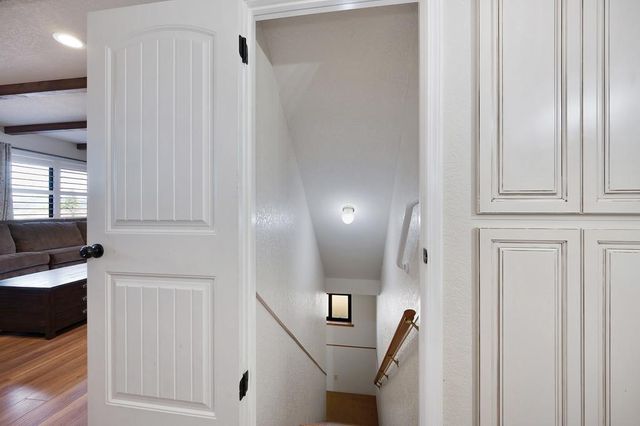 22901 Sunset Ridge Dr, Auburn, CA 95602