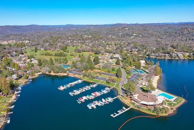 22901 Sunset Ridge Dr, Auburn, CA 95602