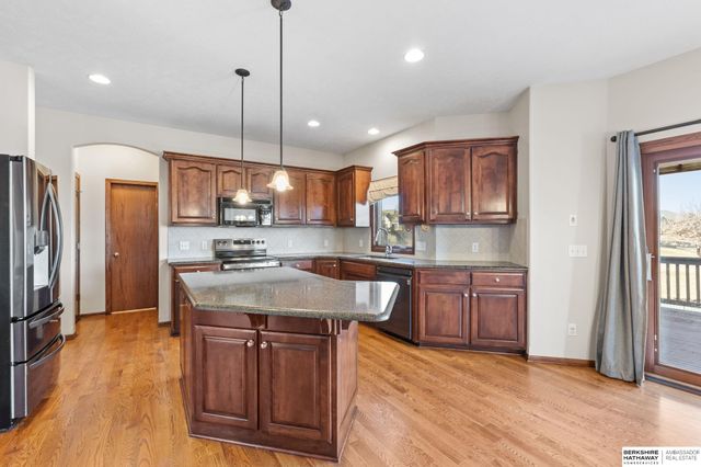 2508 N 169th Street, Omaha, NE 68116