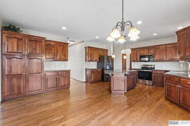 2508 N 169th Street, Omaha, NE 68116