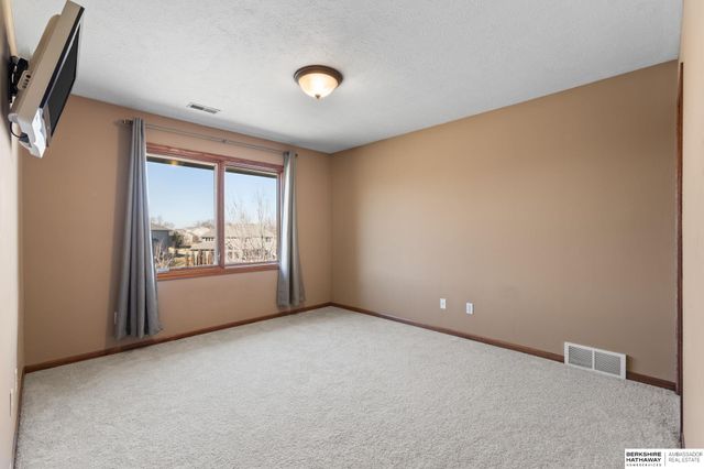 2508 N 169th Street, Omaha, NE 68116