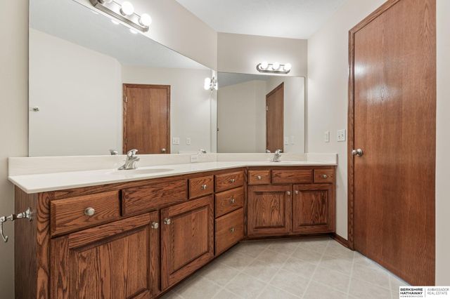 2508 N 169th Street, Omaha, NE 68116