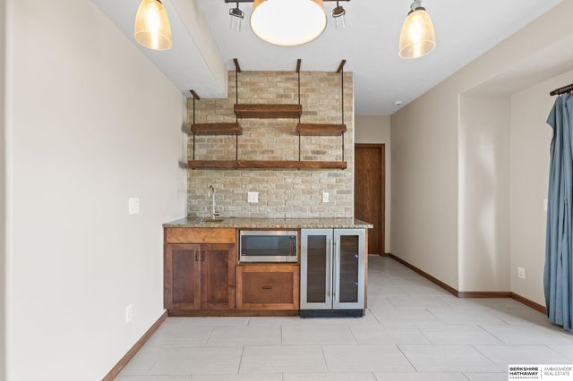 2508 N 169th Street, Omaha, NE 68116