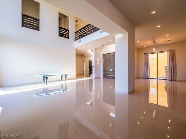 7426 Yonie Court, Las Vegas, NV 89117
