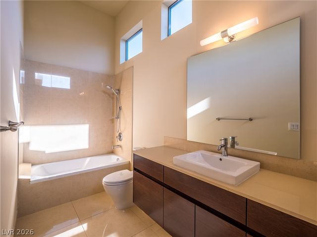 7426 Yonie Court, Las Vegas, NV 89117