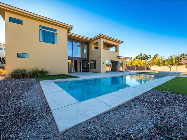 7426 Yonie Court, Las Vegas, NV 89117