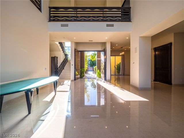 7426 Yonie Court, Las Vegas, NV 89117