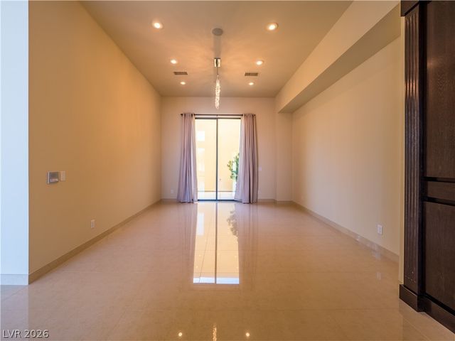 7426 Yonie Court, Las Vegas, NV 89117