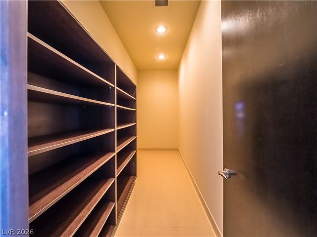7426 Yonie Court, Las Vegas, NV 89117