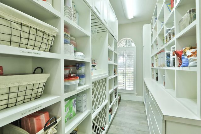 12126 Zion Rd, Tomball, TX 77375