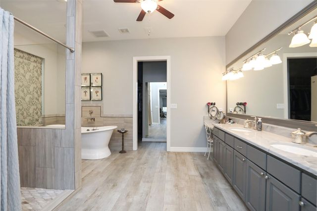 12126 Zion Rd, Tomball, TX 77375