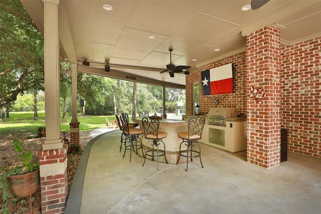 12126 Zion Rd, Tomball, TX 77375