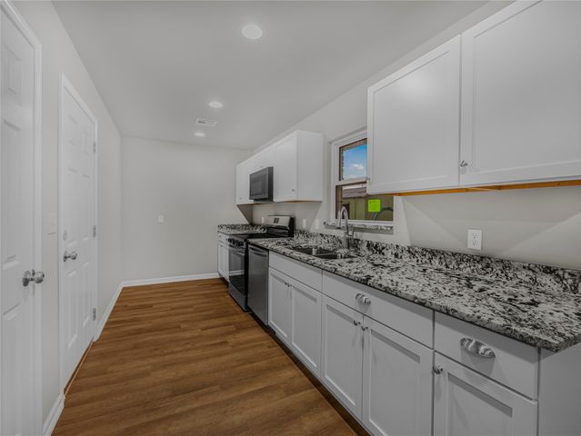 6121 N Xanthus Place, Tulsa, OK 74130