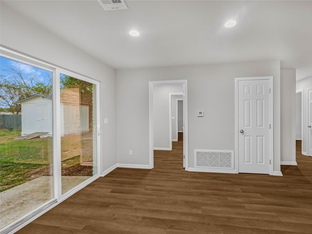 6121 N Xanthus Place, Tulsa, OK 74130