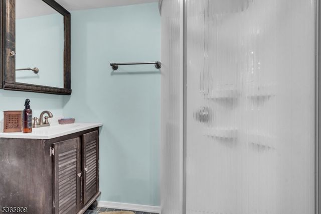 9 Mueller Lane, Franklin Twp., NJ 07882