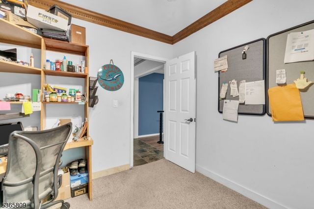 9 Mueller Lane, Franklin Twp., NJ 07882