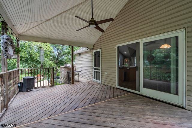 9 Mueller Lane, Franklin Twp., NJ 07882