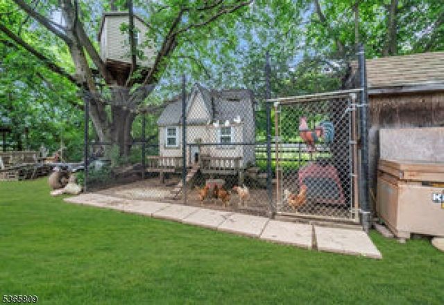 9 Mueller Lane, Franklin Twp., NJ 07882