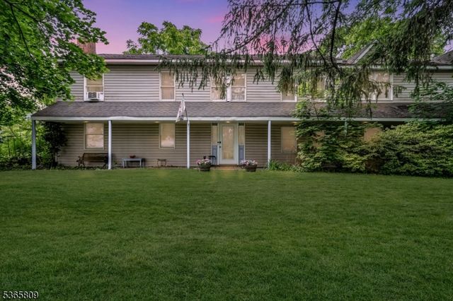 9 Mueller Lane, Franklin Twp., NJ 07882
