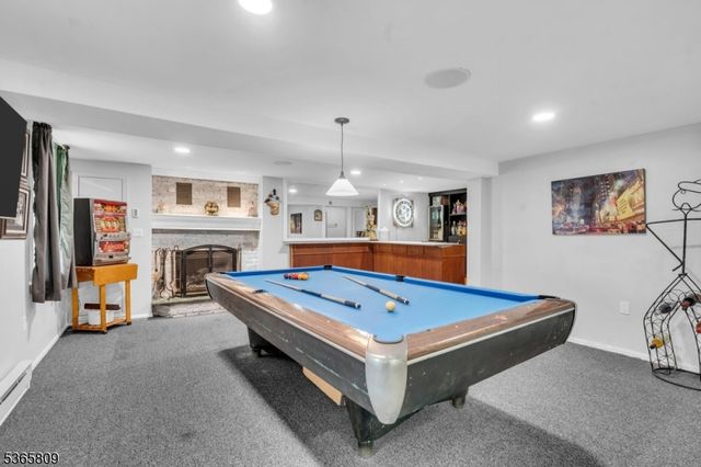 9 Mueller Lane, Franklin Twp., NJ 07882