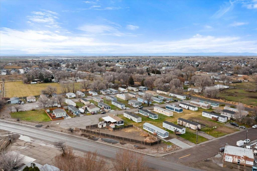 235 W 9th, Mountain Home, ID 83647 photo 13