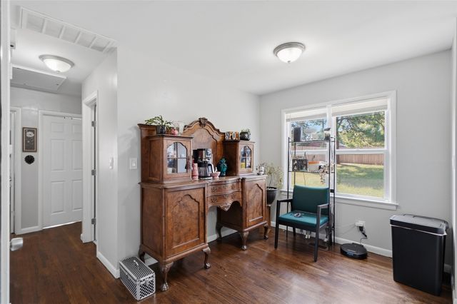 4744 S Maybelle Avenue, Tulsa, OK 74107