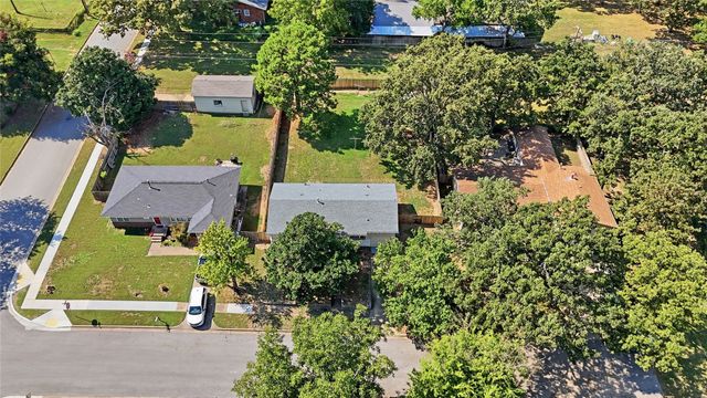 4744 S Maybelle Avenue, Tulsa, OK 74107