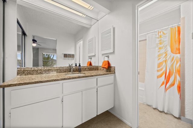 1748 Ohlen RD 68, Austin, TX 78757