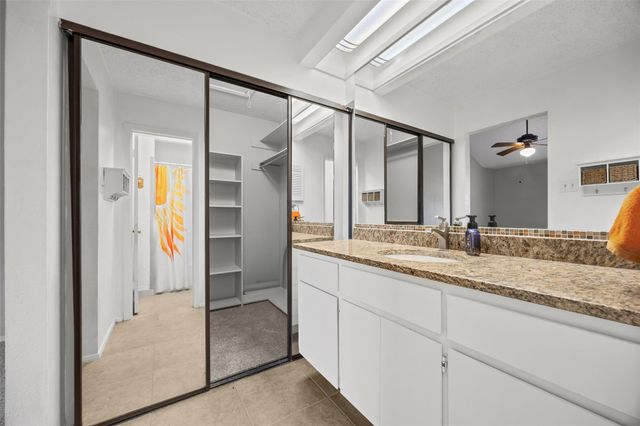 1748 Ohlen RD 68, Austin, TX 78757