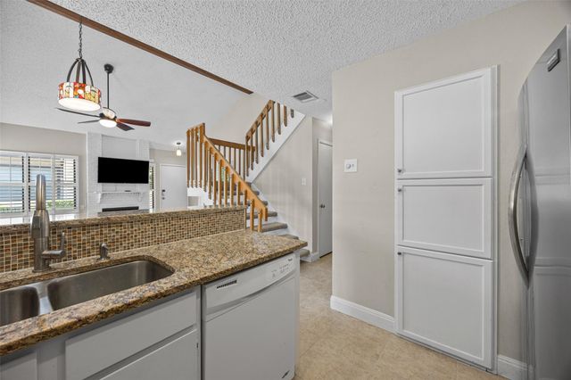 1748 Ohlen RD 68, Austin, TX 78757