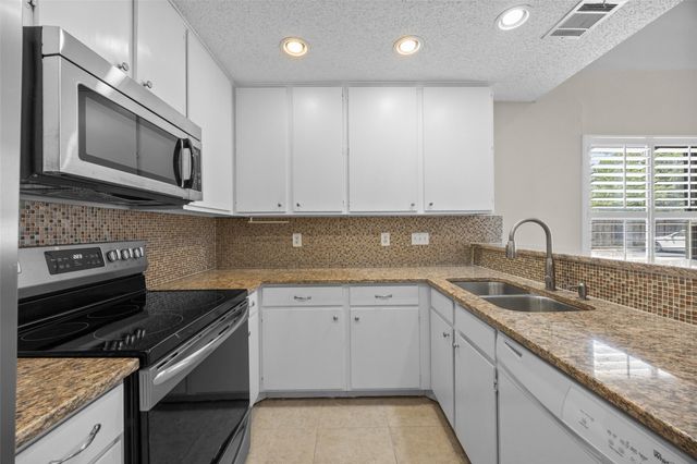 1748 Ohlen RD 68, Austin, TX 78757