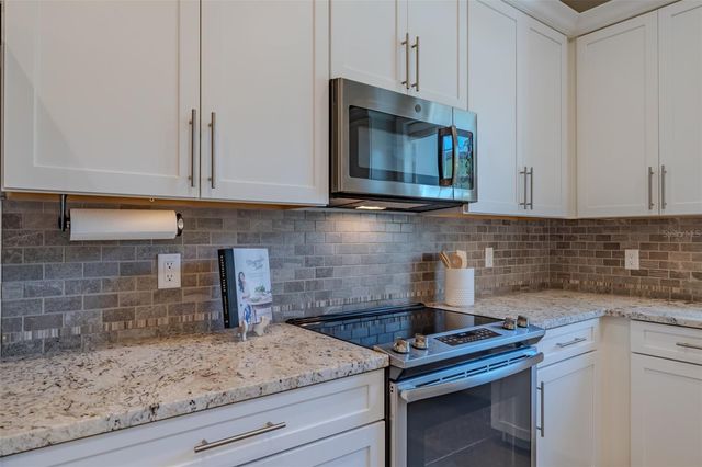 3224 W EMPEDRADO STREET, Tampa, FL 33629
