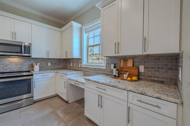3224 W EMPEDRADO STREET, Tampa, FL 33629