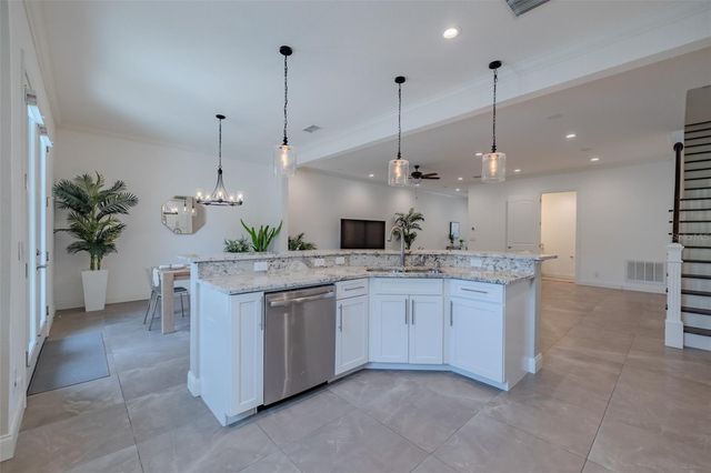 3224 W EMPEDRADO STREET, Tampa, FL 33629