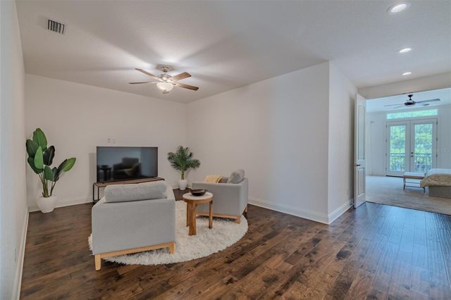 3224 W EMPEDRADO STREET, Tampa, FL 33629