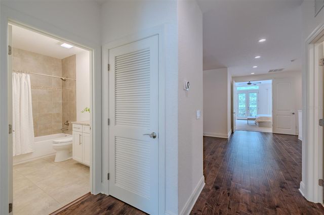 3224 W EMPEDRADO STREET, Tampa, FL 33629