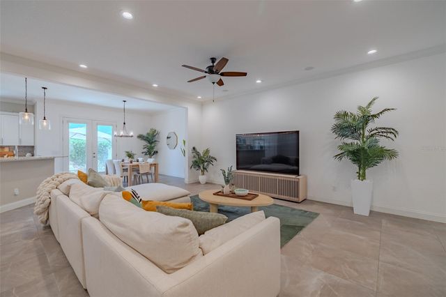 3224 W EMPEDRADO STREET, Tampa, FL 33629