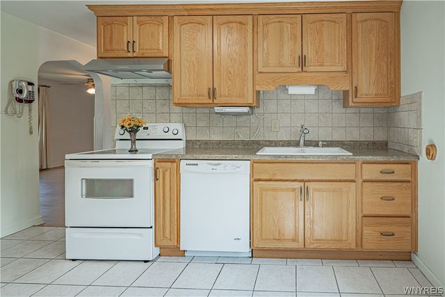 639 73rd Street, Niagara Falls, NY 14304
