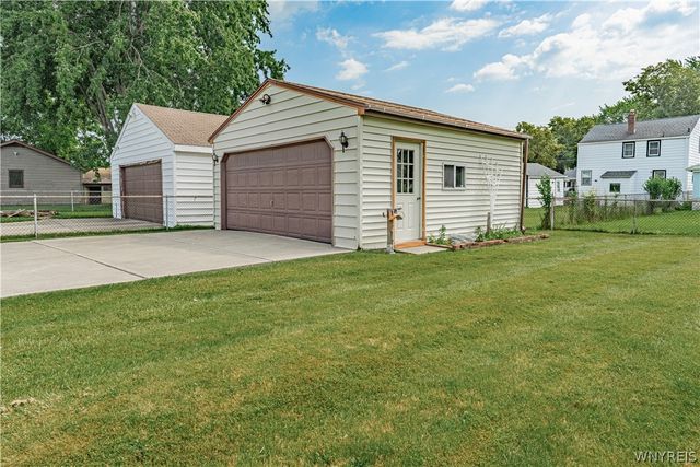 639 73rd Street, Niagara Falls, NY 14304