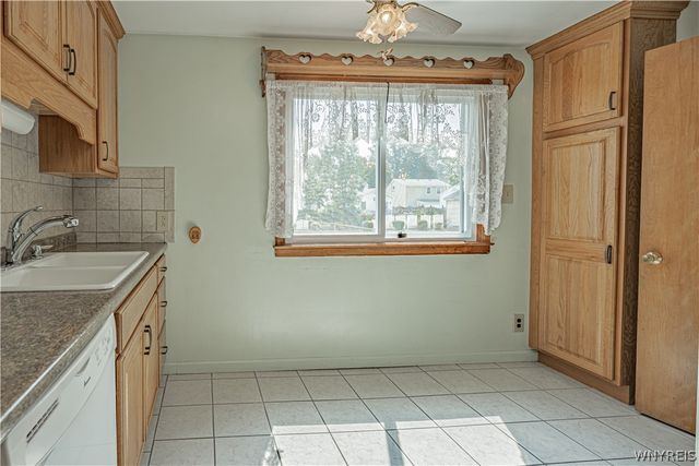 639 73rd Street, Niagara Falls, NY 14304