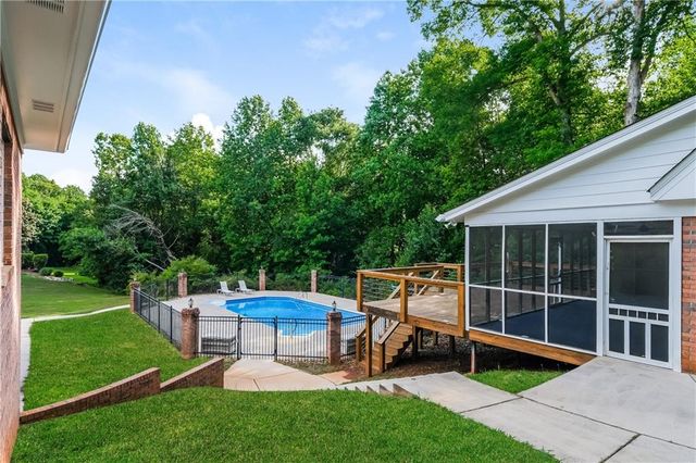 604 Clearwater Court, Mcdonough, GA 30252