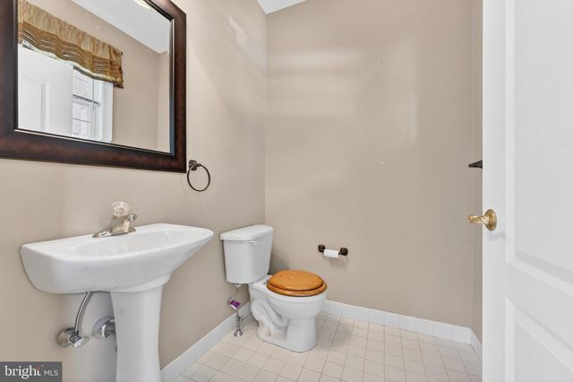 415 WESTVIEW DR, Avondale, PA 19311