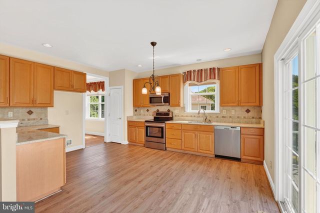 415 WESTVIEW DR, Avondale, PA 19311