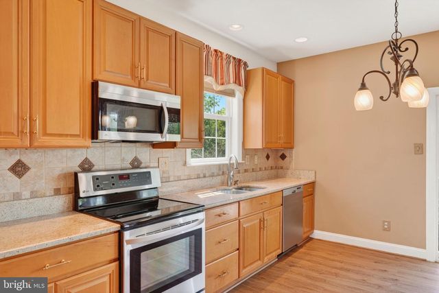 415 WESTVIEW DR, Avondale, PA 19311