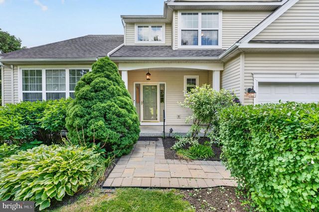 415 WESTVIEW DR, Avondale, PA 19311
