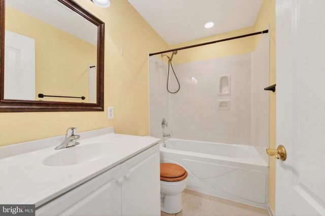 415 WESTVIEW DR, Avondale, PA 19311