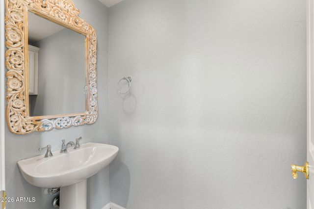 7964 E Gail Road, Scottsdale, AZ 85260