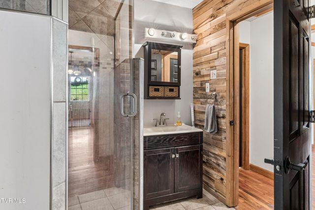 118 Bowers Avenue, Johnson City, TN 37601