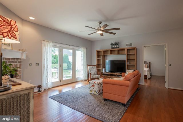 43 FAIRFAX LN, Annville, PA 17003